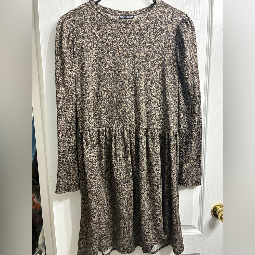 Zara Black and Tan Floral Top